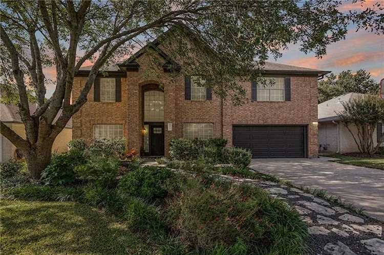 4117 Moss Hollow DR Round Rock, TX 78681
