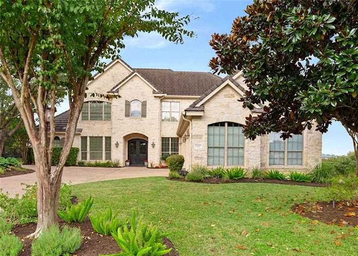 102 Golden Bear DR Austin, TX 78738