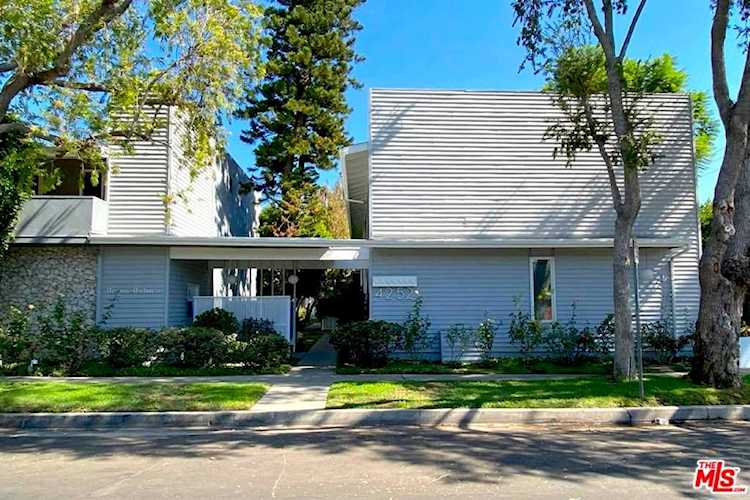 4252 Fair Avenue #13 North Hollywood, CA 91602