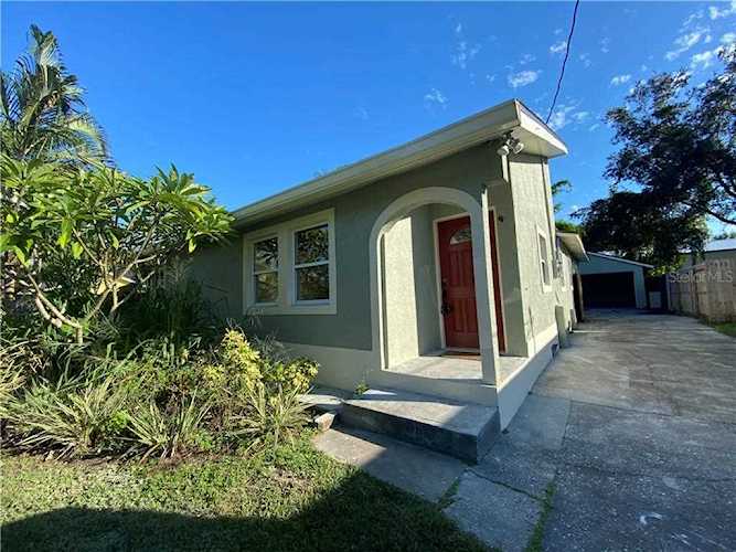2436 Arapaho St Sarasota, FL 34231