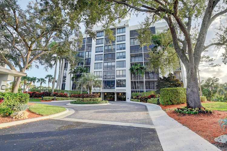 7802 Lakeside Boulevard #724 Boca Raton, FL 33434
