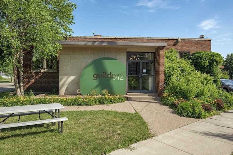 842 Raymond Avenue Saint Paul, MN 55114