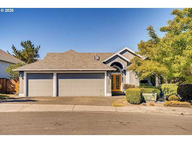 10861 SE Valley Way Happy Valley, OR 97086