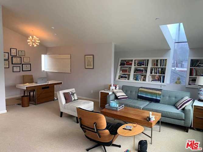 239 Bay Street #C Santa Monica, CA 90405