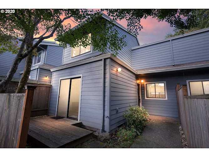 10567 SW Murdock St Tigard, OR 97224