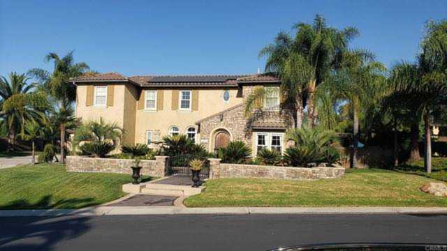 1031 Park Hill Place, Vista, 92081 | MLS#302945386 Photo 1