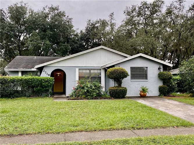 2718 Midtimes Dr Tampa, FL 33618