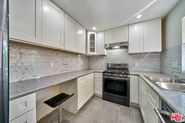 320 Mchenry Road #17 Glendale, CA 91206