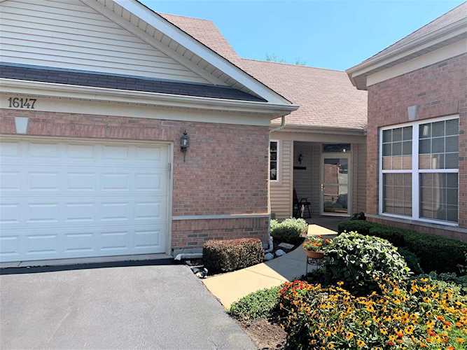 16147 Powderhorn Lake Way Crest Hill, IL 60403