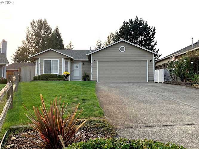 9206 NE 132nd Ave Vancouver, WA 98682