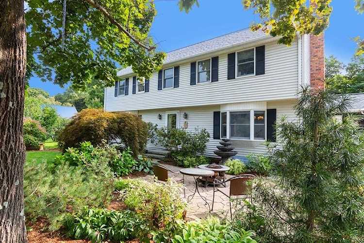 220 South St Holliston, MA 01746
