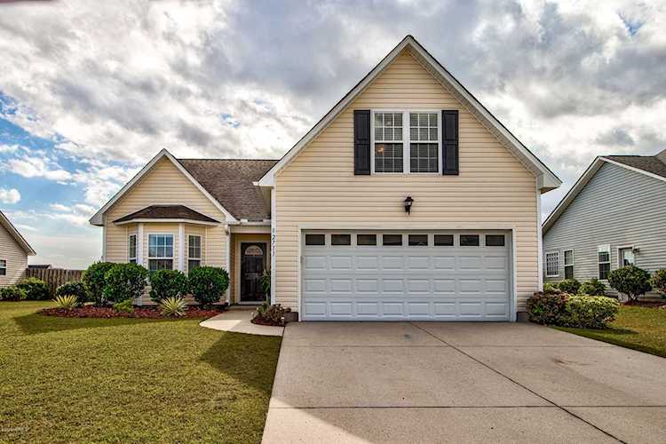2711 Bow Hunter Drive Wilmington, NC 28411