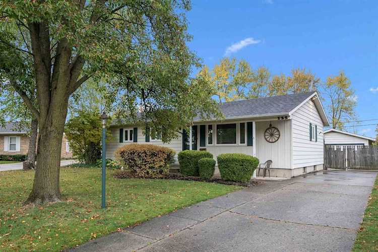 122 Edgeknoll Lane Fort Wayne, IN 46816