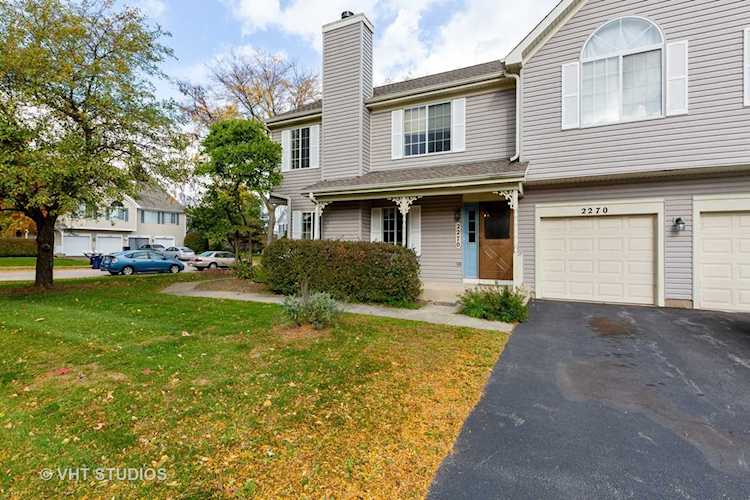 2270 Valley Creek Dr Elgin, IL 60123