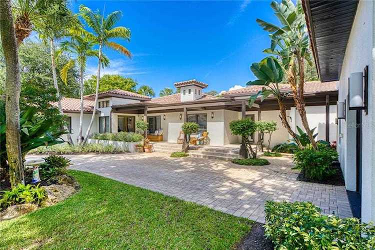 829 Idlewild WAY Sarasota, FL 34242