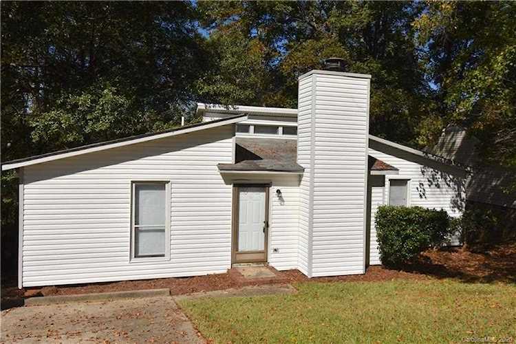 9121 Nathaniel Russell Ln Charlotte, NC 28227