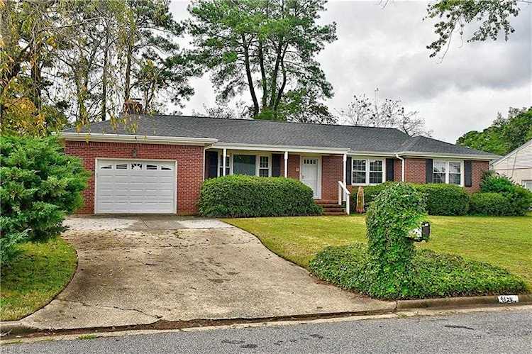 4621 Paul Revere Rd Virginia Beach, VA 23455