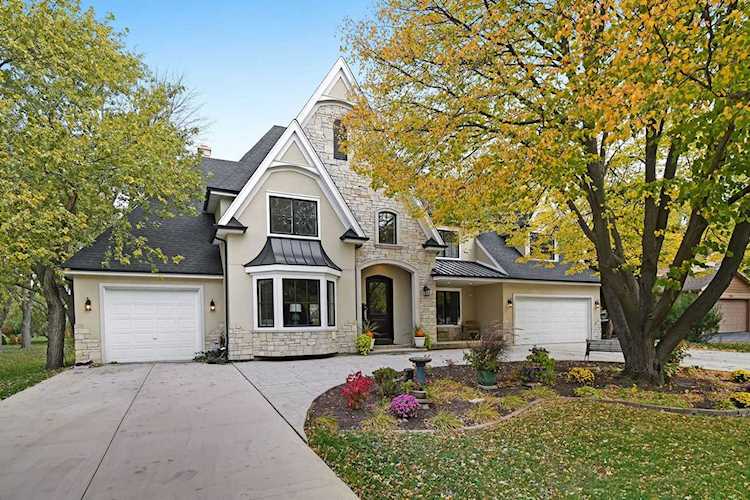 29W168 Lakeside Dr Naperville, IL 60564