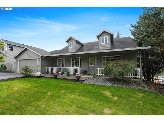 522 E 11th Ct La Center, WA 98629