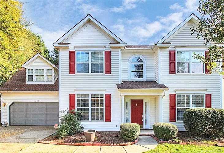 12105 Mountainside Ln Charlotte, NC 28278