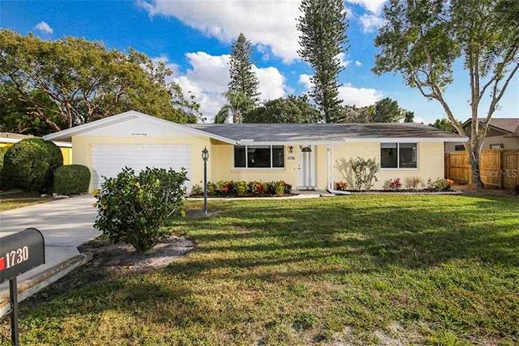1730 Laramie St Sarasota, FL 34231