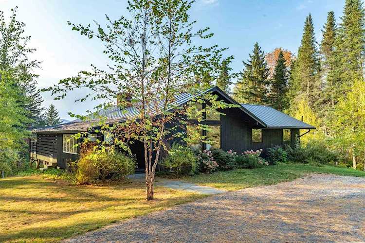 636 Upper Hollow Rd Stowe, VT 05672