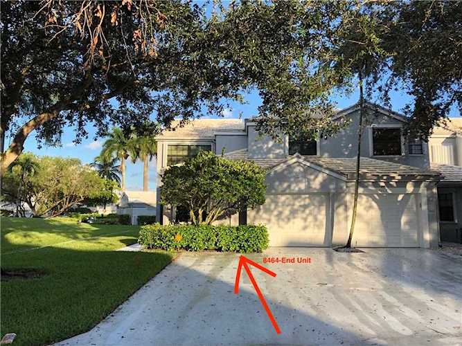 8464 NW 78th Ct Tamarac, FL 33321