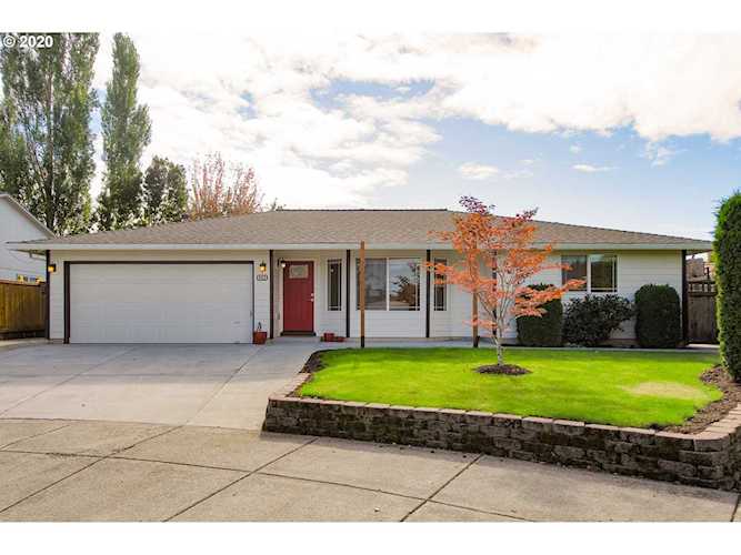 6246 SE Wicker Ct Hillsboro, OR 97123