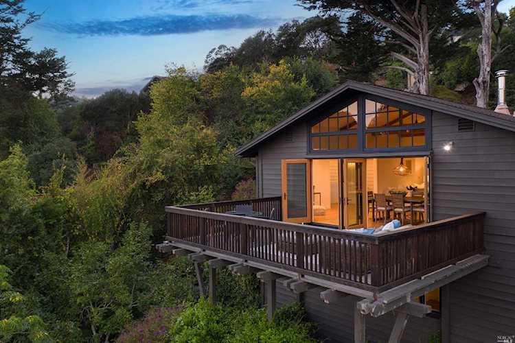 18 Bayview Avenue Mill Valley, CA 94941