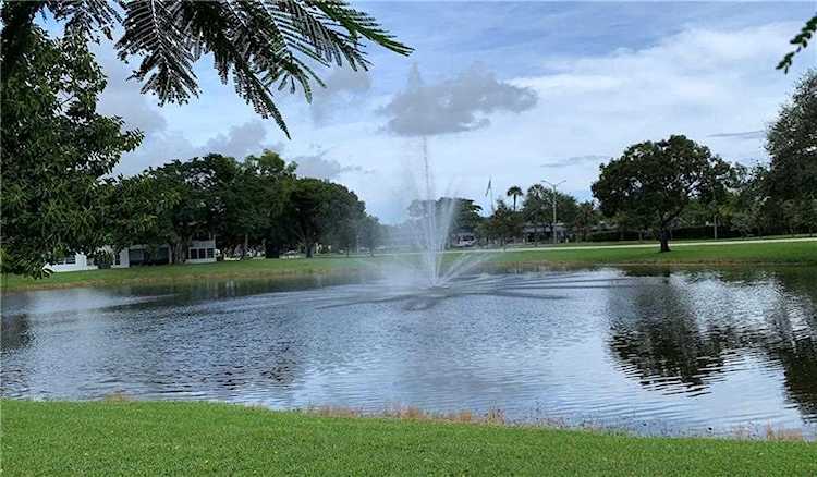 2027 Cambridge B #2027 Deerfield Beach, FL 33442