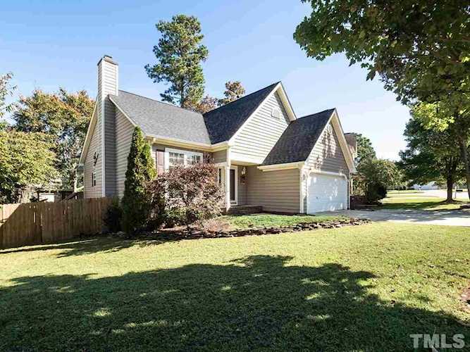 2413 Buckwater Court Raleigh, NC 27615