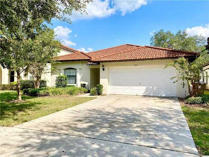 2817 Roccella Ct Kissimmee, FL 34747