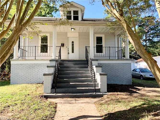 31 Orchard Ave Hampton, VA 23661