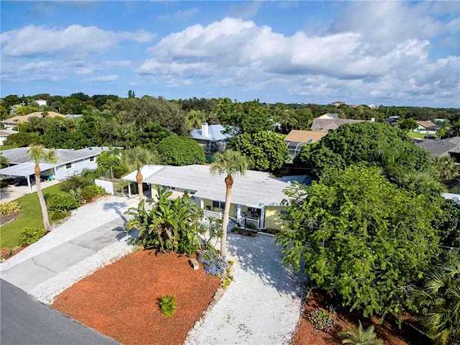 608 Indiana Ave Nokomis, FL 34275