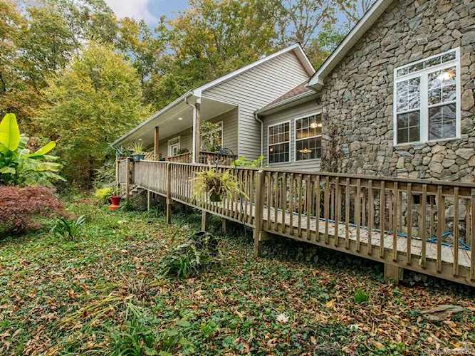 449 Windy Hill Dr Waynesville, NC 28785