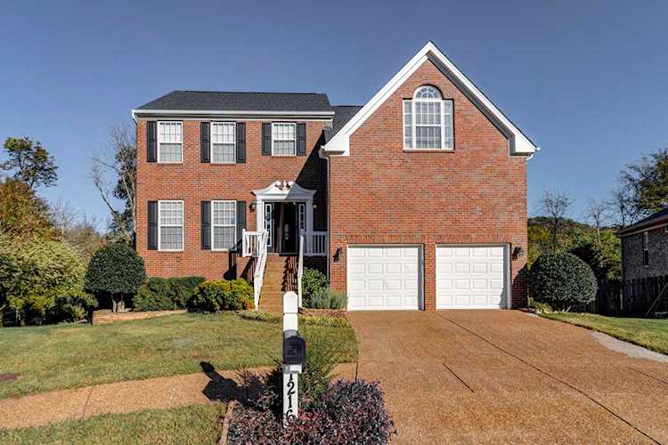 1216 Beautiful Valley Ct Nashville, TN 37221