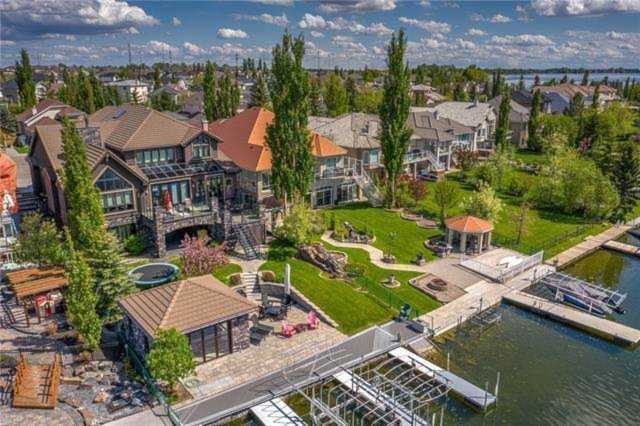 157 Cove Rd Chestermere, AB T1X 1E4