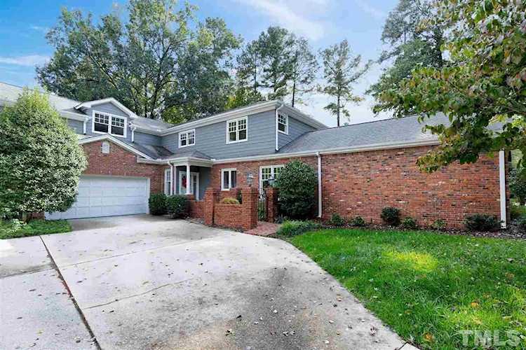 107 Greensview Drive Cary, NC 27518