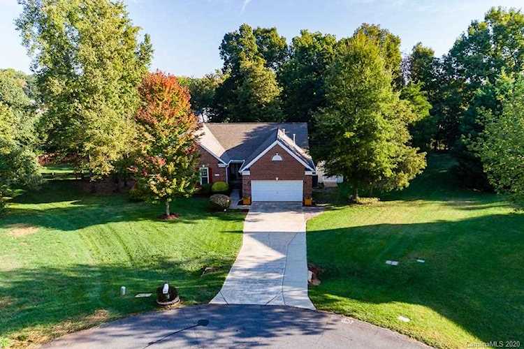 15000 Wiltshire Manor Dr Charlotte, NC 28278