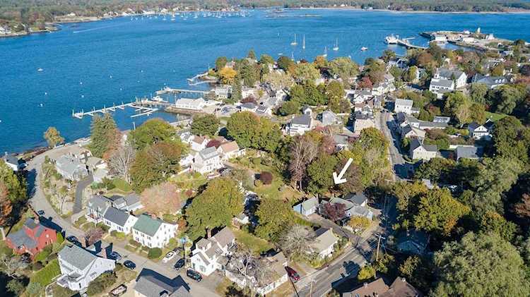 144 Main St New Castle, NH 03854