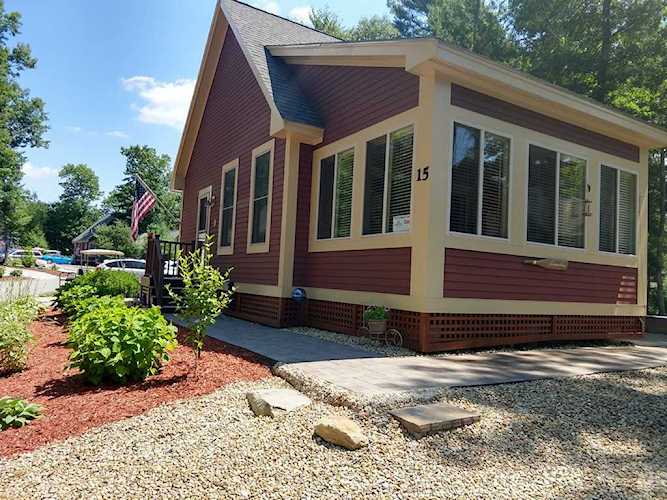 15 Whispering Pines Rd #15 Westford, MA 01886