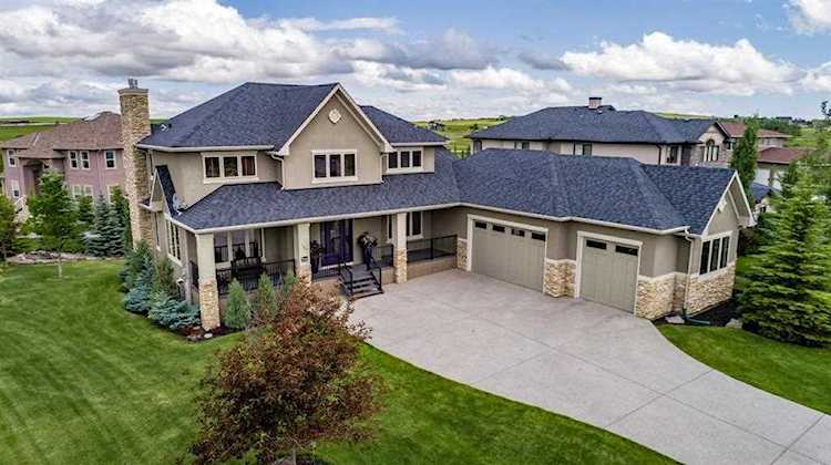 166 Montenaro Crescent Rural Rocky View County, AB T4C 0A7