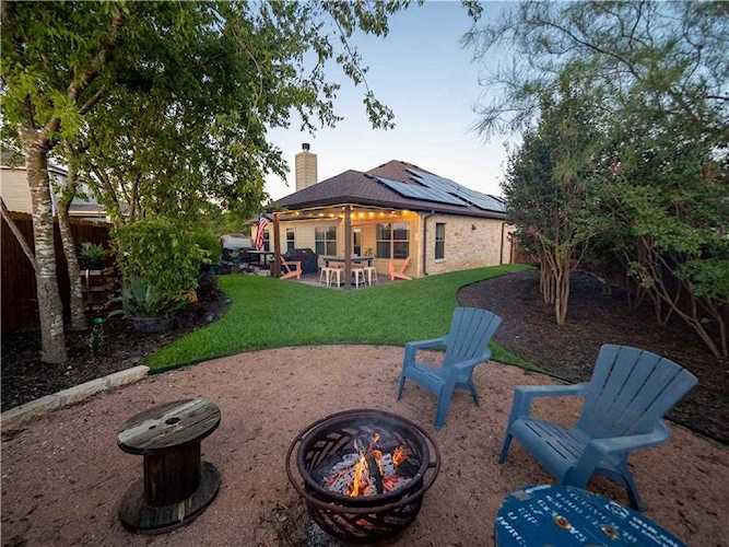 401 Valley Oaks LOOP Georgetown, TX 78626