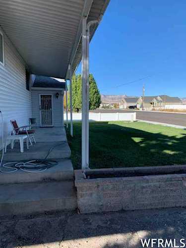 315 W 100 S Huntington, UT 84528