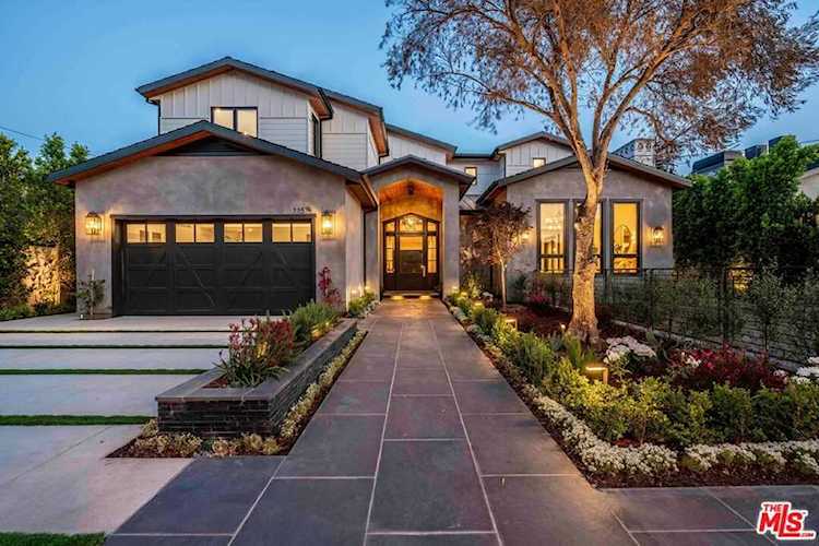 11576 Dilling Street Studio City, CA 91604