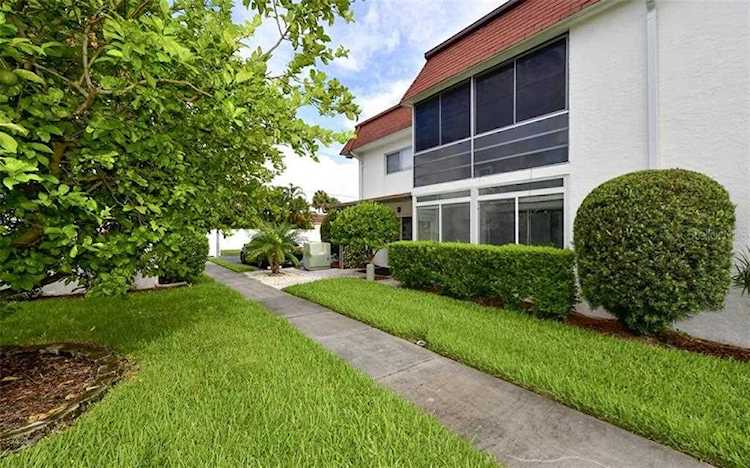 3536 Pinecrest St #101 Sarasota, FL 34239