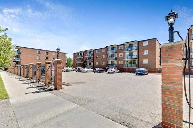 1421 7 Ave NW #131 Calgary, AB T2N 0Z3