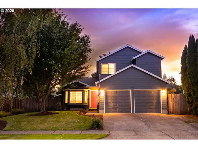 301 SE 41st Ave Hillsboro, OR 97123