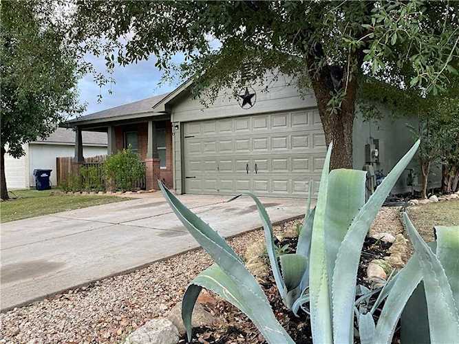 610 Losoya CT Hutto, TX 78634