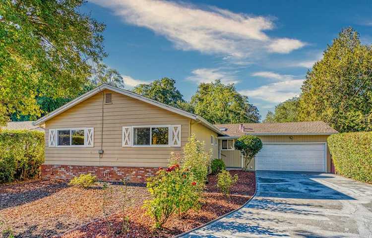 5430 Evonne Avenue Santa Rosa, CA 95409